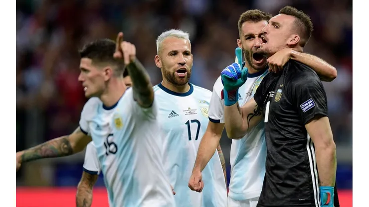 Foto de Franco Armani y su penal atajado.