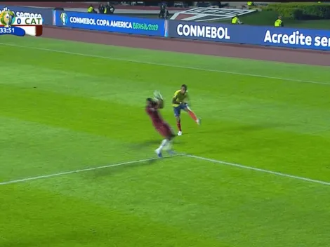 El VAR perjudicó a Colombia: jugador de Qatar tocó la pelota con la mano, pero el árbitro cobró pique