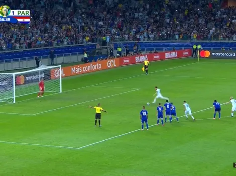 Aquí lo tienen a Messi: de penal, le pegó con mucha bronca para el empate de Argentina