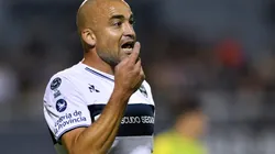 Genio total: tiraron que su equipo quería al Tanque Silva y aclaró en Twitter que él no lo pidió