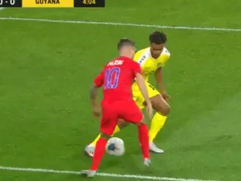 Vístase, señor Christian. Pulisic tiró un caño con elástica y encendió las redes en la Copa Oro