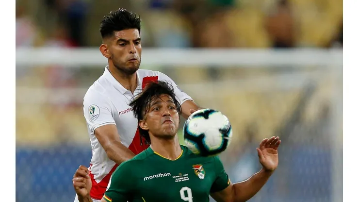 Zambrano juega su segundo partido con la selección peruana en este 2019.