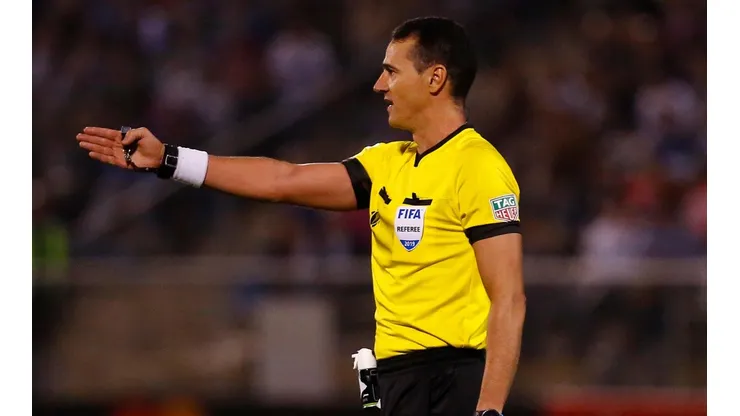 Roldán fue el árbitro del Perú-Venezuela