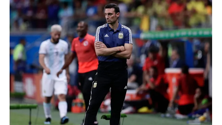 Lionel Scaloni durante el juego ante Colombia.