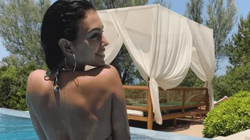Georgina Rodríguez se puso el bikini, se tiró a la pileta e hizo un versus entre Instagram y la vida real