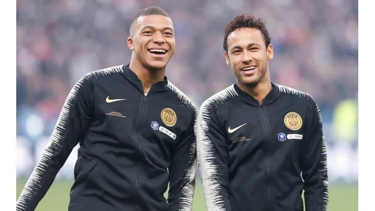 El presidente del PSG contó que está "seguro al 200%" de la continuidad de una de las estrellas del club