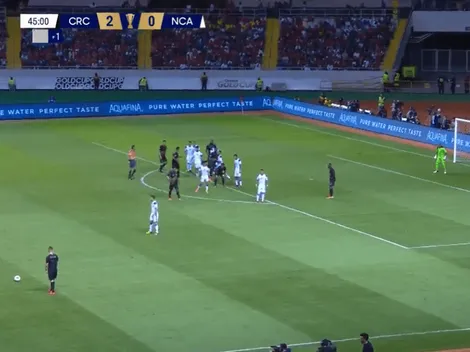 Desde donde la clavaste, animal: Elías Aguilar metió un tiro libre de larga distancia para Costa Rica