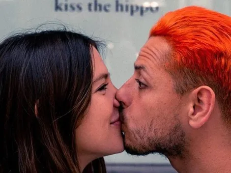 Nació el hijo de Chicharito con Sarah y subieron la primera foto de él a Instagram