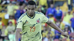 Luis Fernando Muriel jugando para la Selección Colombia.
