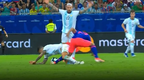 Alerta en Colombia: ¡Luis Fernando Muriel dejó el campo con un fuerte dolor en la rodilla!