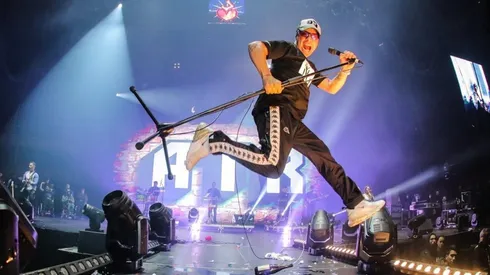 Foto de Pablo Lescano, cantante de Damas Gratis.