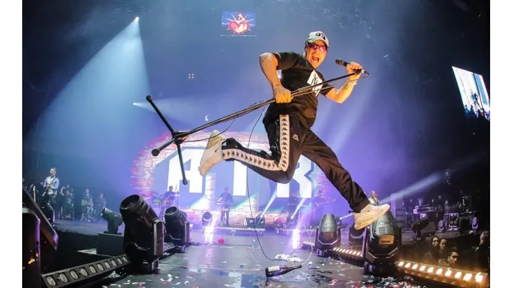 Foto de Pablo Lescano, cantante de Damas Gratis.