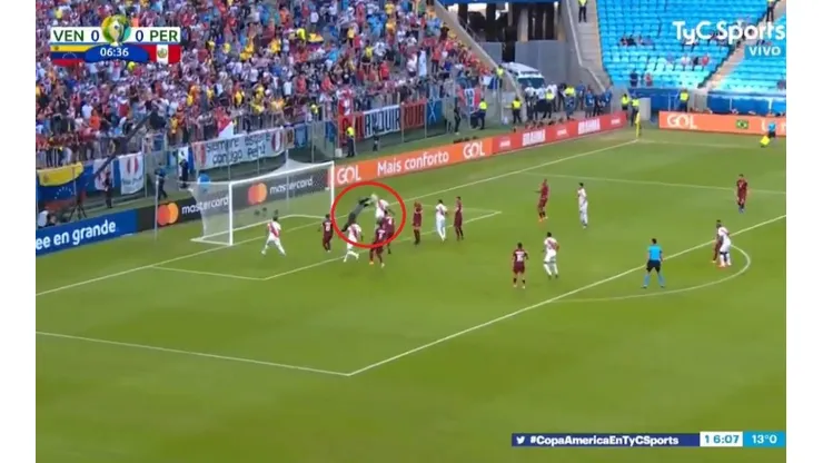 La acción del gol anulado.