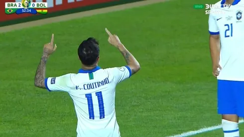 No está en modo Barcelona: Coutinho metió de cabeza su segundo gol en tres minutos