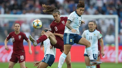 La Embajada Inglesa se la pudrió a la Selección femenina y los argentinos se la devolvieron en Twitter
