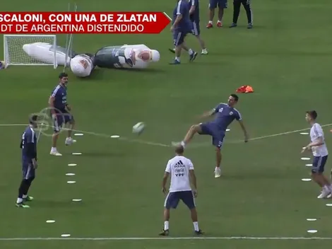¡Cuidado! Scaloni tiró una patada descendente y casi rompe la cancha de fútbol-tenis