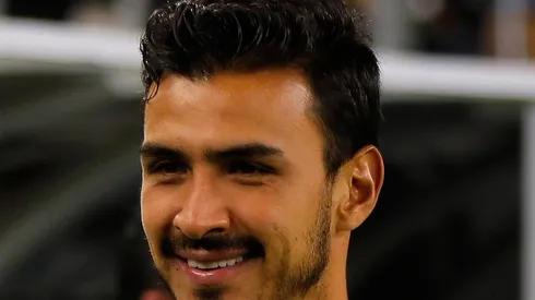 Chivas oficializó el fichaje de Alanís en las redes y el comentario del jugador fue épico