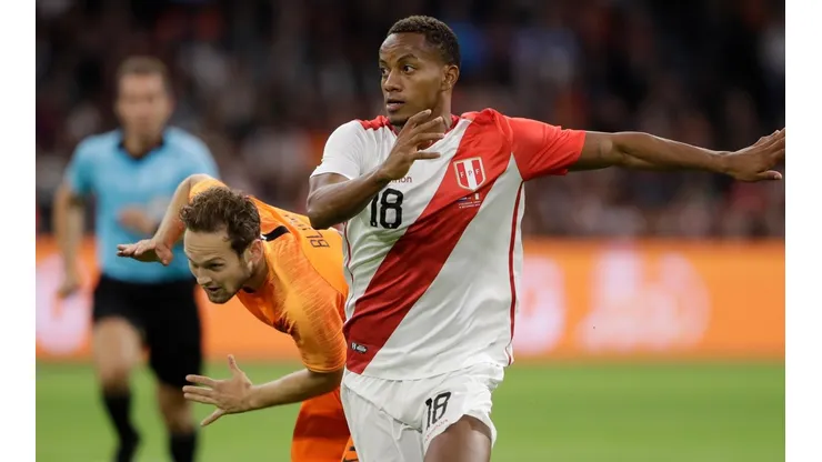 Francia e Inglaterra entran en guerra por André Carrillo
