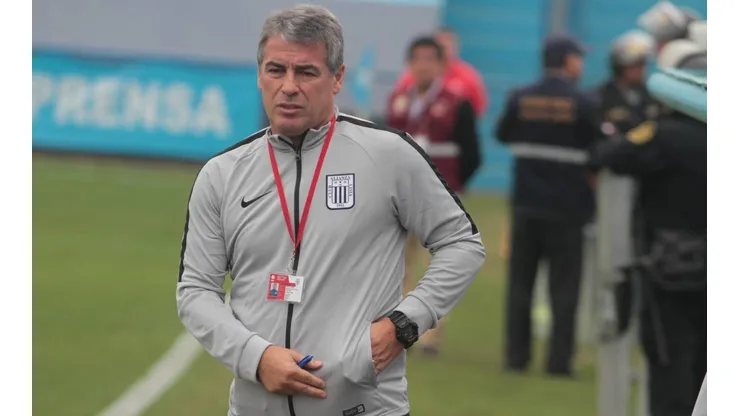 Pablo Bengoechea rompió el silencio y reveló el sistema de juego que usará para los próximos compromisos