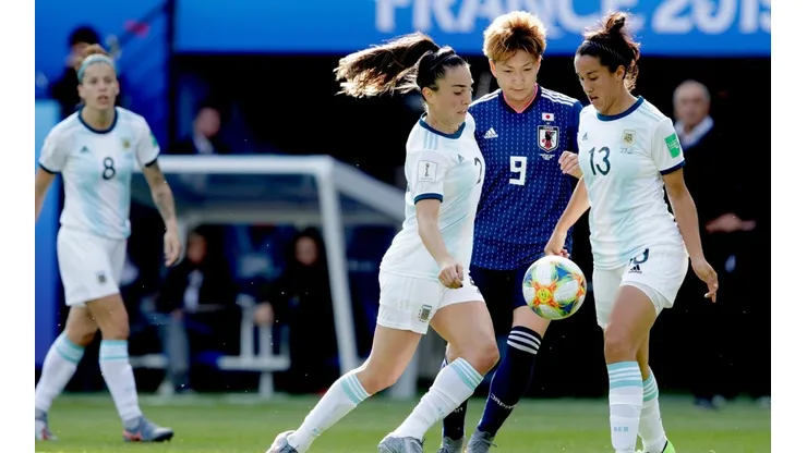 Foto de las jugadores de la Selección Argentina ante Japón.