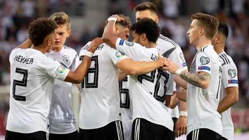 Los jugadores alemanes festejando uno de los tantos.