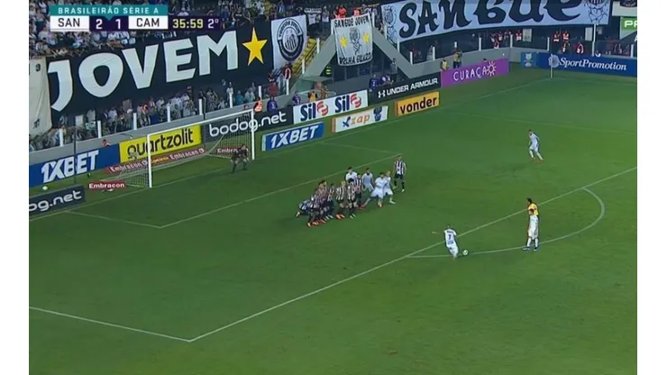 Ex-River por el mundo: Carlos Sánchez metió un infernal gol de tiro libre con el Santos