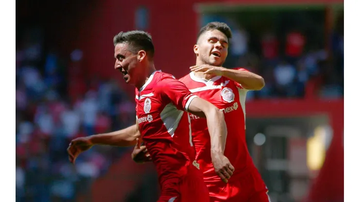 Francotirador de Récord: Toluca hace hasta lo imposible para mantener a Adrián Mora