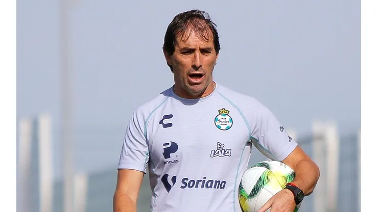 Almada adelantó cómo seguirá el mercado de Santos