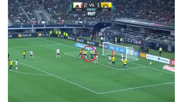 El cabezazo de Ayrton Preciado.