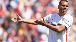 Sevilla no quiere renovar a Mercado, quien ya habría encontrado nuevo destino