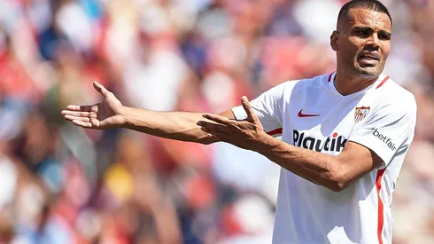 Sevilla no quiere renovar a Mercado, quien ya habría encontrado nuevo destino