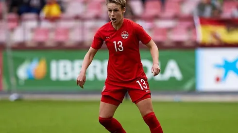 Canadá vs Camerún por la Copa Mundial Femenina.