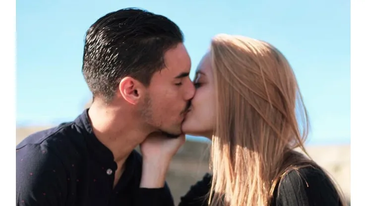 Puro amor: Eustáquio sigue bien acompañado de su novia mientras se recupera de su lesión