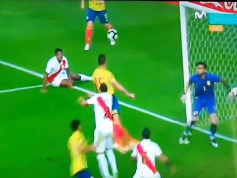 Confusión en el área de Perú y Mateus Uribe puso el primero para Colombia