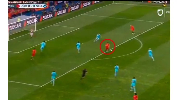 Gol de Guedes.