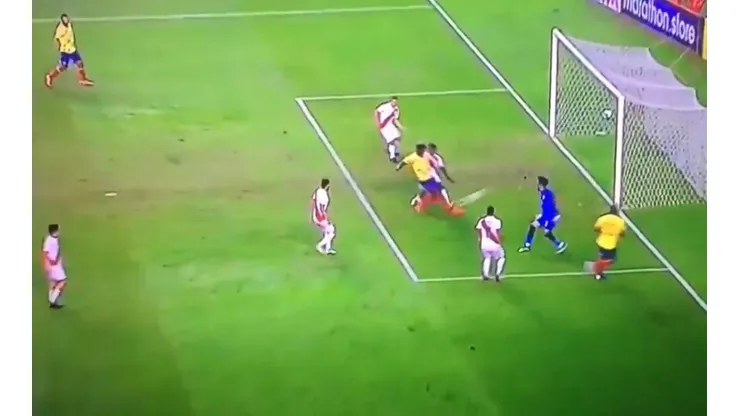 ¡Por fin, Duván! Zapata pone el 0-3 de Colombia contra Perú