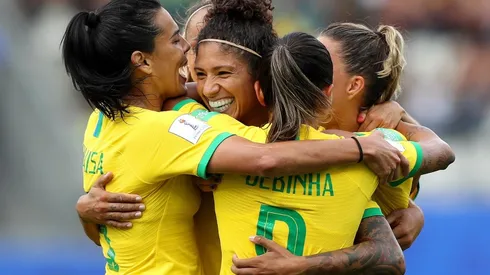 Cristiane y no Ronaldo: Brasil barrió a Jamaica con un triplete de su delantera