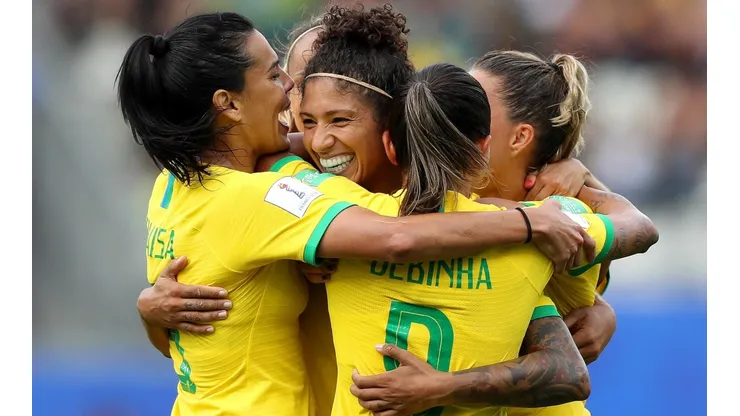 Cristiane y no Ronaldo: Brasil barrió a Jamaica con un triplete de su delantera