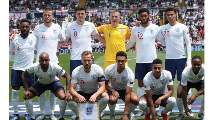 Inglaterra venció a Suiza por penales.