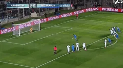 Otamendi hizo una mano gigante y Nicaragua descontó con un golazo de penal