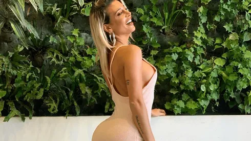 Sol Pérez subió una foto contra la pared y una periodista le comentó: "Para apoyar un vaso"