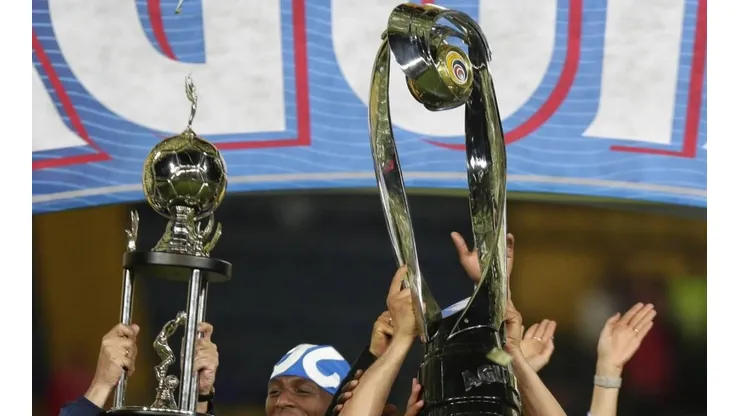 Trofeo de la Dimayor y la Liga Águila.
