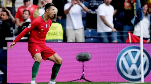 Cristiano festeja su gol.