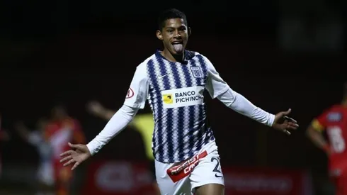 Desde Portugal confirman que Benfica presentará oferta por Kevin Quevedo y otra joyita de Alianza Lima