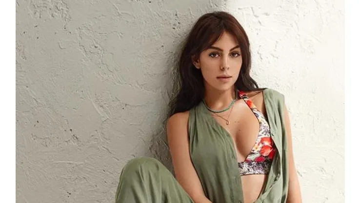 Mientras Cristiano jugaba, Georgina tiró un posteo feliz y triste a la vez: "Sólo nos faltaba papá"