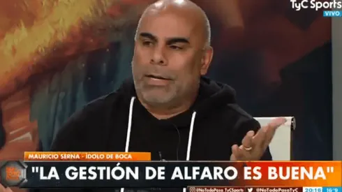 Chicho Serna le dio con un palo a Marcone y le explicó cómo tiene que jugar el 5 de Boca