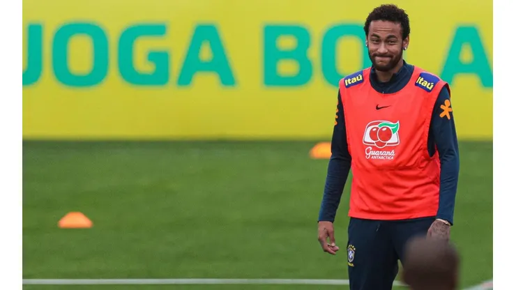 El compañero de selección de Neymar que le dio el abrazo que necesitaba