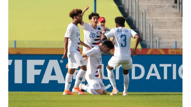 Estados Unidos metió batacazo ante Francia y va por Ecuador