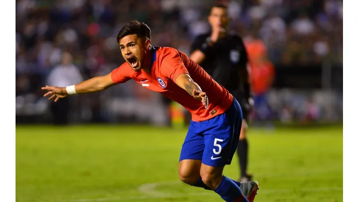 Paulo Díaz en la Selección de Chile.