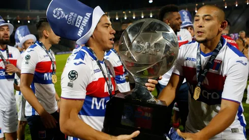 ¡Grande, Chino! Luna compartió su medalla con una conocida periodista